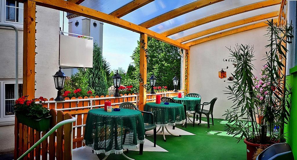 Hotel Heidelberger Tor ดอสเซนไฮม์ ภายนอก รูปภาพ